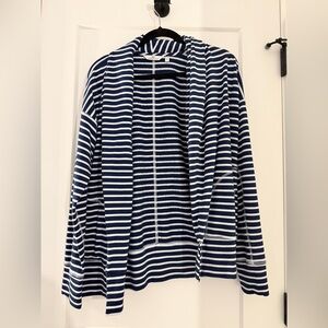 Vineyard Vines Navy and White Striped sweatshirt